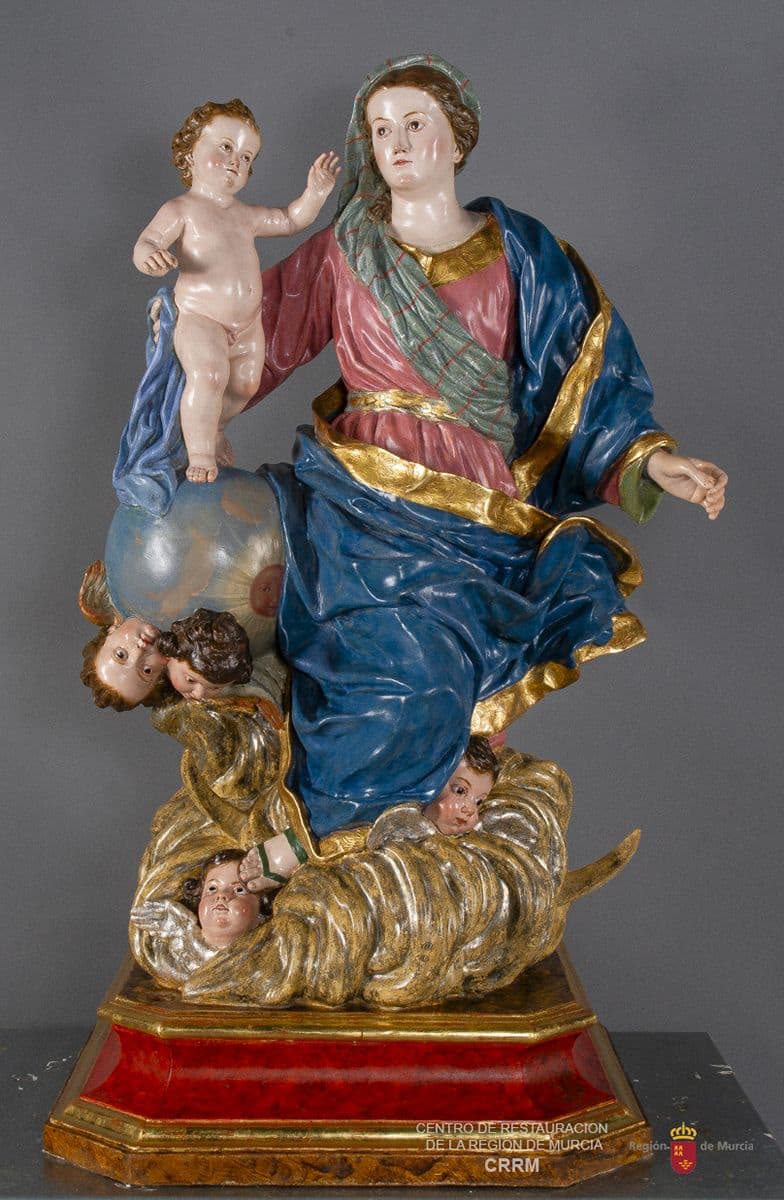 02 virgen del rosario de la aurora francisco salzillo escultura talla dorada estofada policromada xviii santa maria real aledo restauracion escultura fotografia final crrm 2009